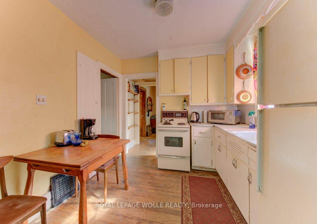 Photo 17 of 106 Mansion Street, Kitchener — HOMEH