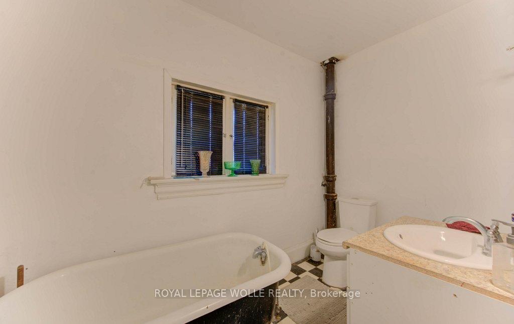 Photo 28 of 106 Mansion Street, Kitchener — HOMEH