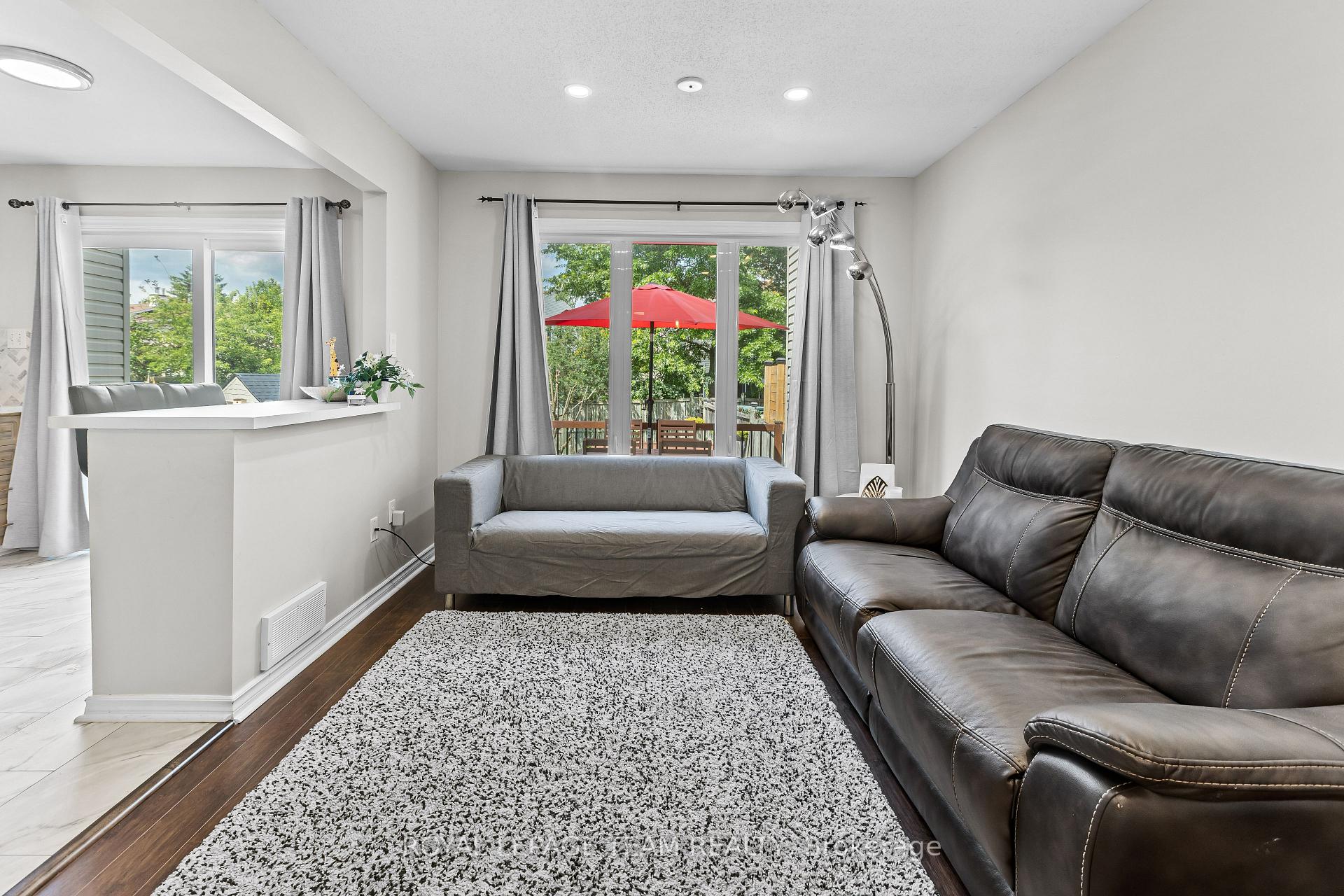Photo 16 of 53 Kimbolton Crescent, Ottawa, Kanata - Morgan's Grant/South March — HOMEH