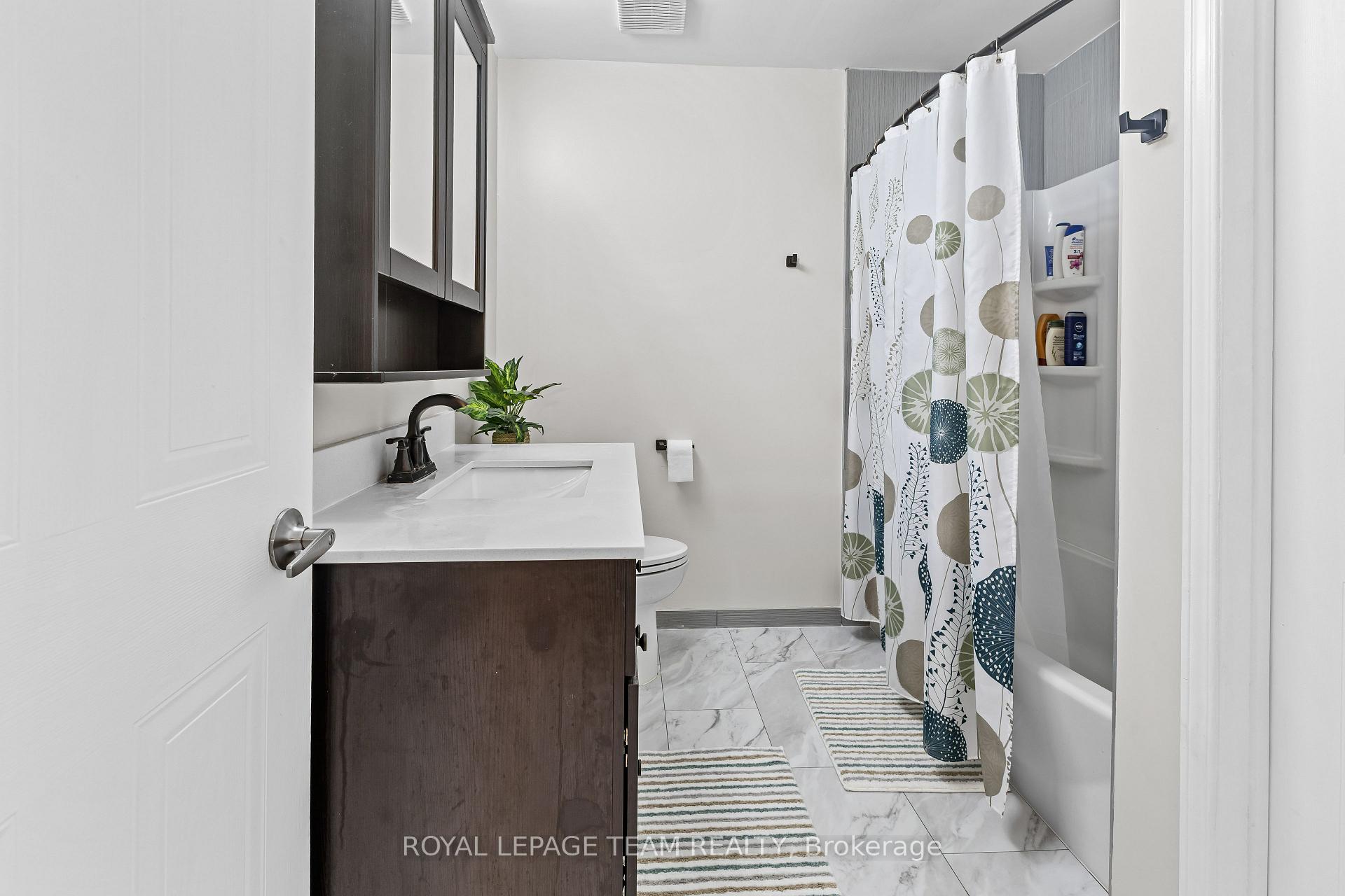 Photo 26 of 53 Kimbolton Crescent, Ottawa, Kanata - Morgan's Grant/South March — HOMEH