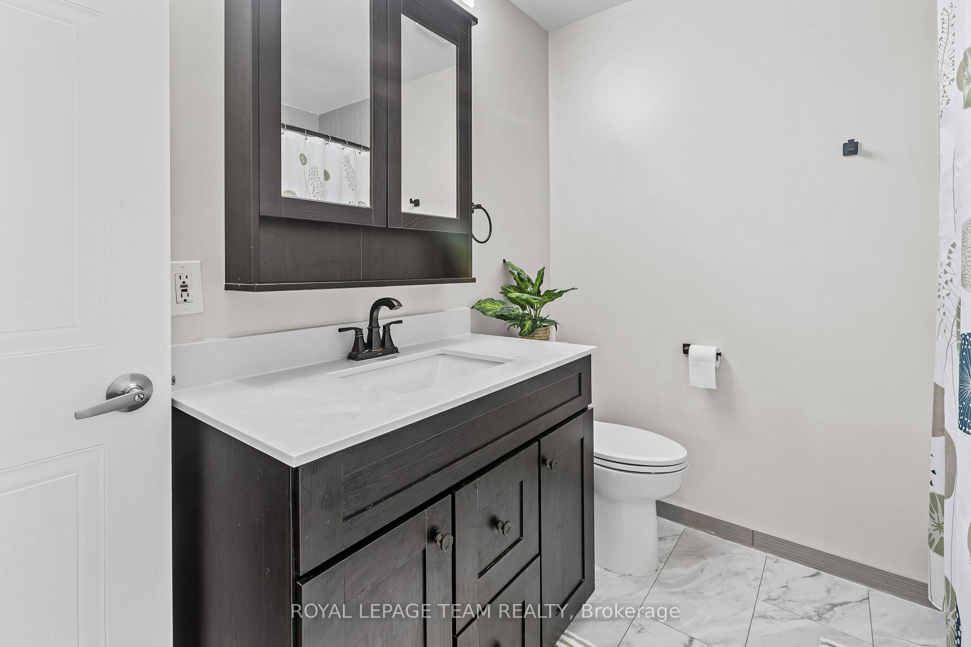 Photo 27 of 53 Kimbolton Crescent, Ottawa, Kanata - Morgan's Grant/South March — HOMEH