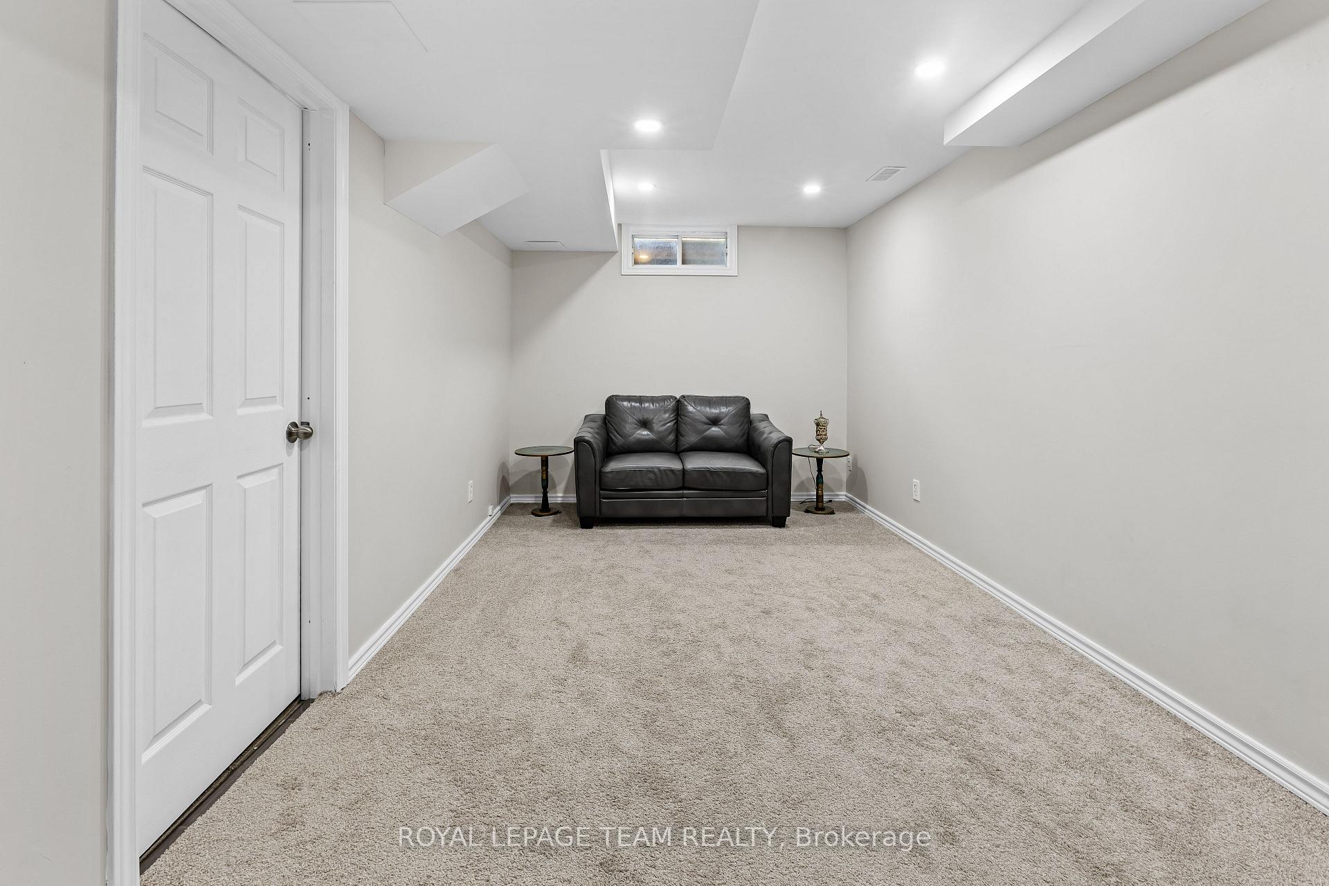 Photo 33 of 53 Kimbolton Crescent, Ottawa, Kanata - Morgan's Grant/South March — HOMEH