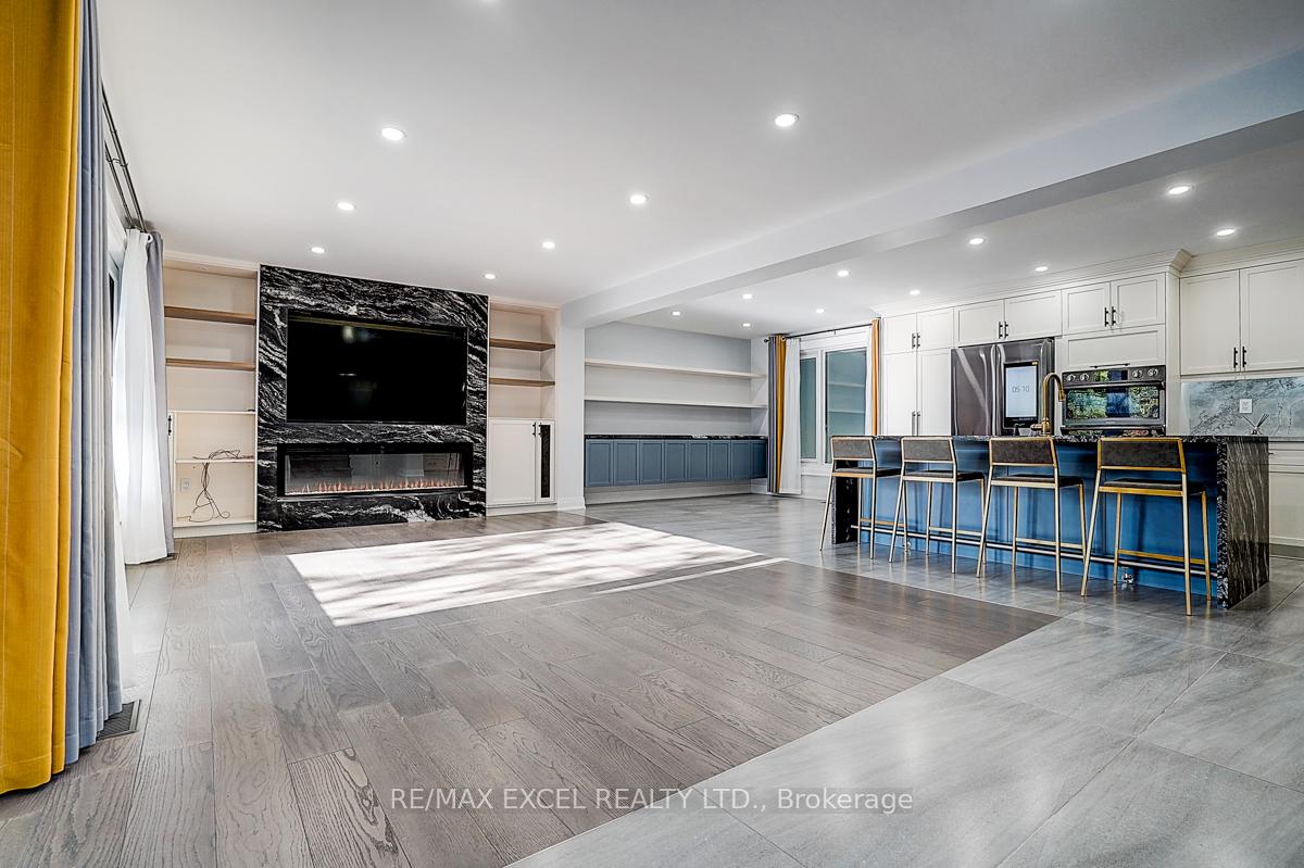 Photo 11 of 9 Oakcrest Avenue, Markham, Village Green-South Unionville — HOMEH