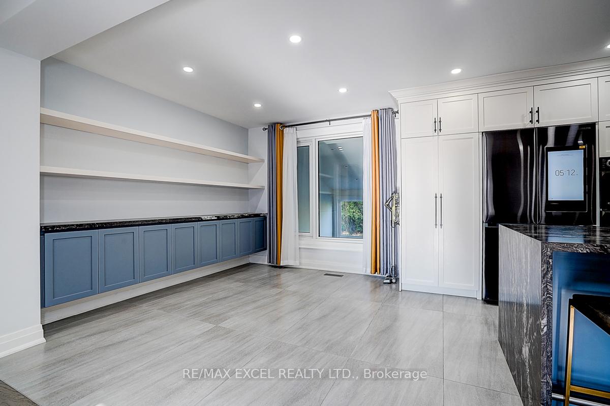 Photo 16 of 9 Oakcrest Avenue, Markham, Village Green-South Unionville — HOMEH