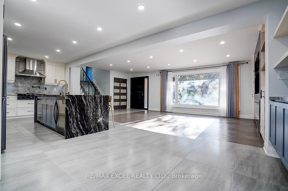 Photo 20 of 9 Oakcrest Avenue, Markham, Village Green-South Unionville — HOMEH