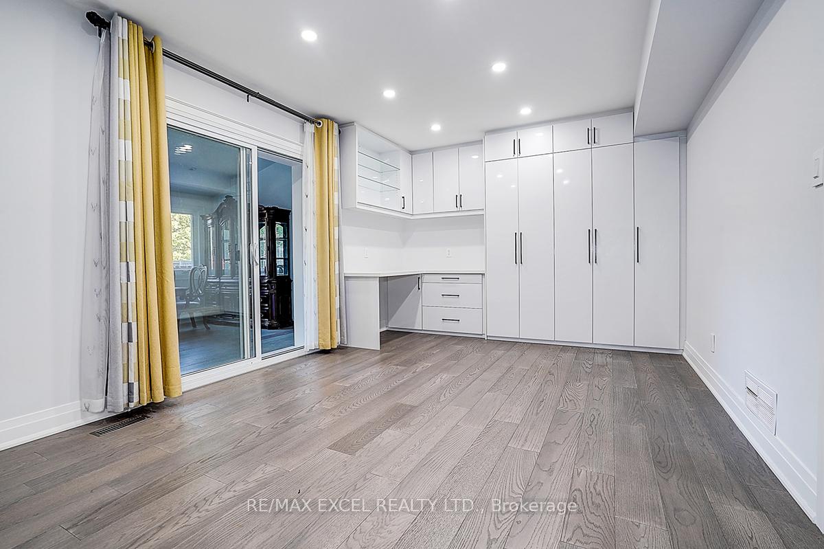 Photo 35 of 9 Oakcrest Avenue, Markham, Village Green-South Unionville — HOMEH