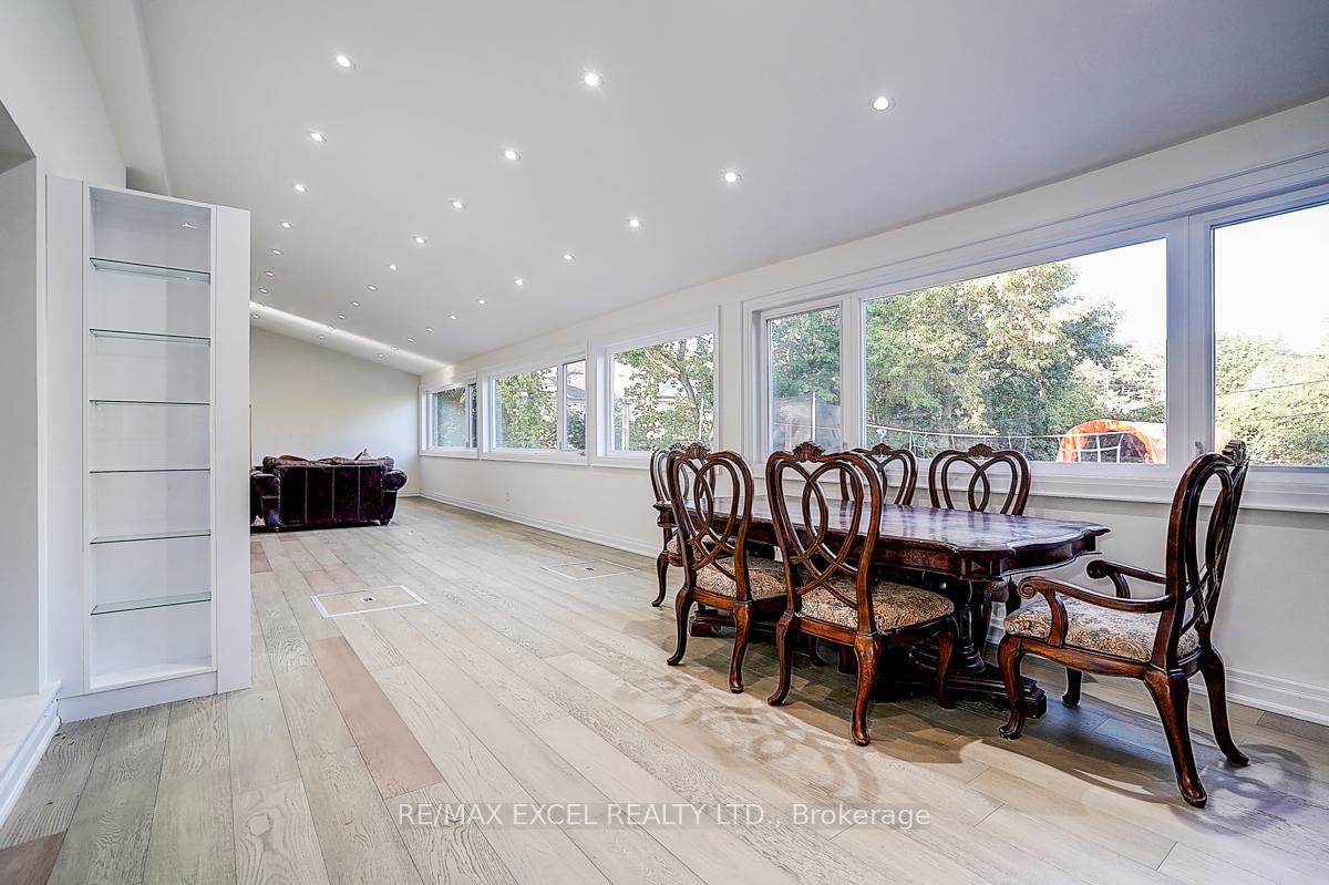 Photo 36 of 9 Oakcrest Avenue, Markham, Village Green-South Unionville — HOMEH