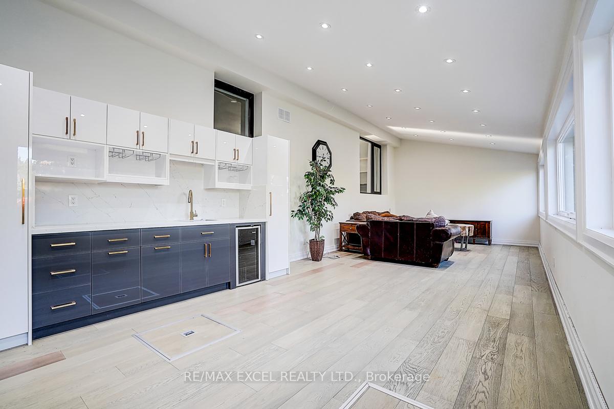 Photo 38 of 9 Oakcrest Avenue, Markham, Village Green-South Unionville — HOMEH