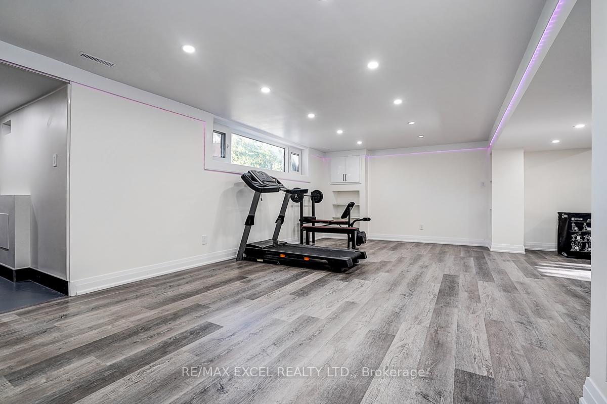 Photo 41 of 9 Oakcrest Avenue, Markham, Village Green-South Unionville — HOMEH