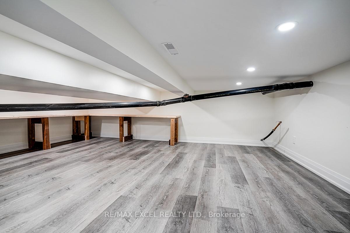 Photo 45 of 9 Oakcrest Avenue, Markham, Village Green-South Unionville — HOMEH