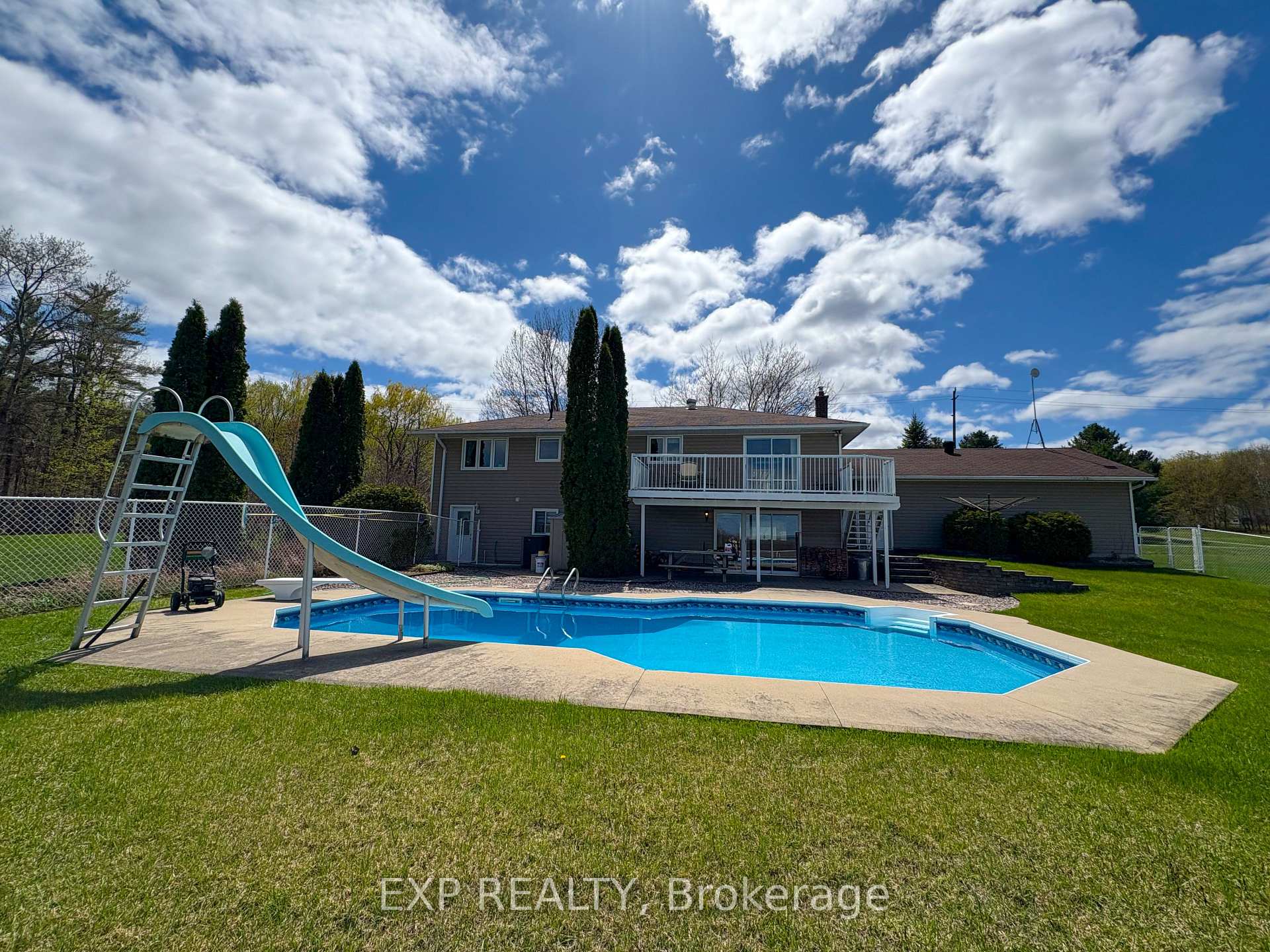 Photo 26 of 330 Goshen Road, McNab/Braeside, Mcnab/Braeside Twps — HOMEH