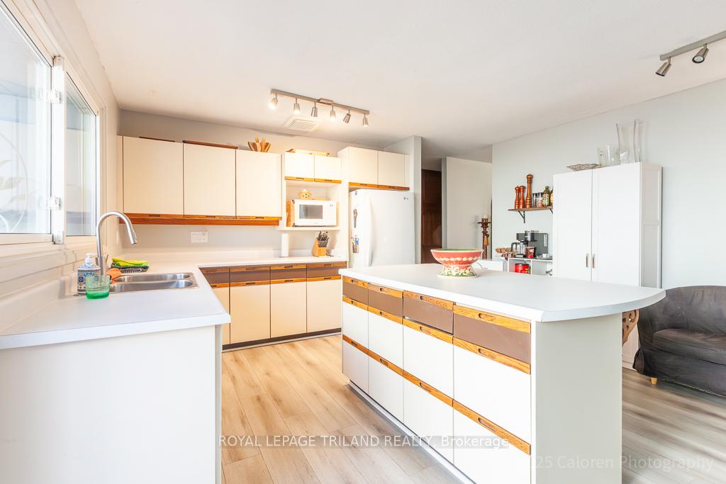 Photo 18 of 23 Crabtree Avenue, London, North F — HOMEH