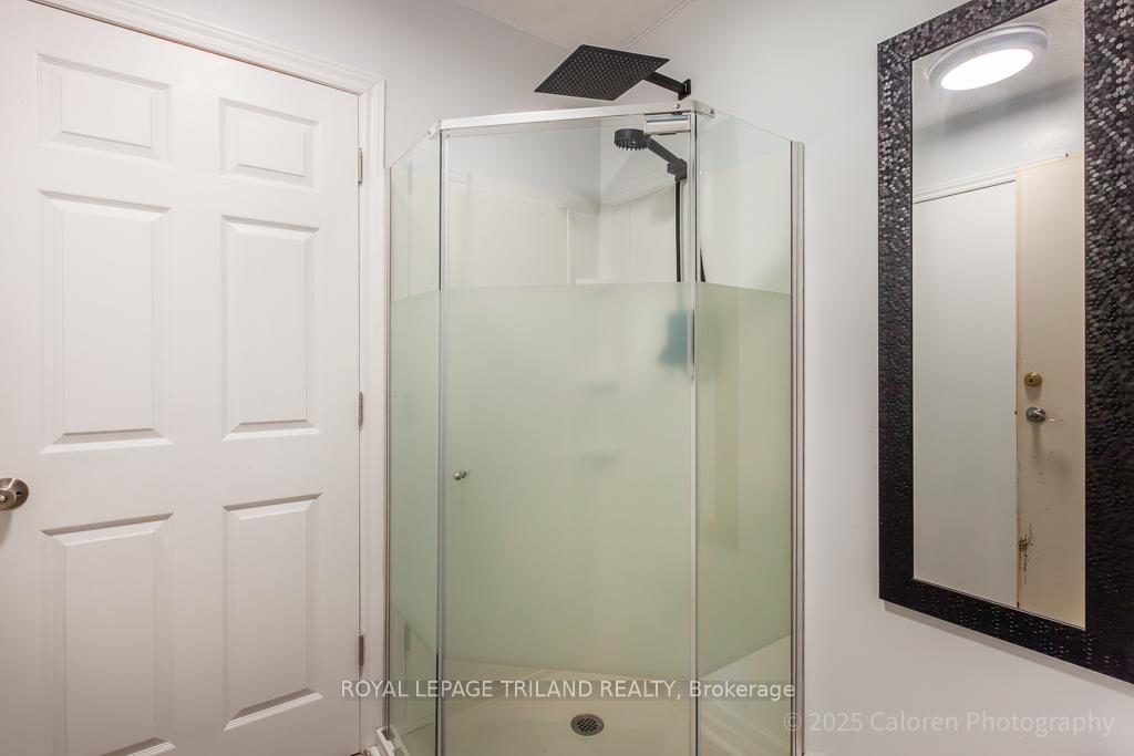 Photo 19 of 23 Crabtree Avenue, London, North F — HOMEH