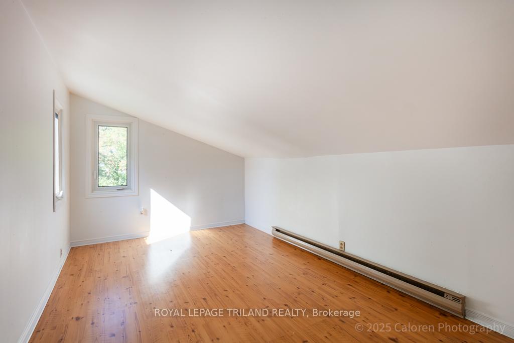 Photo 31 of 23 Crabtree Avenue, London, North F — HOMEH