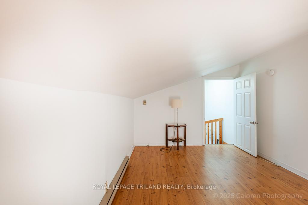 Photo 32 of 23 Crabtree Avenue, London, North F — HOMEH