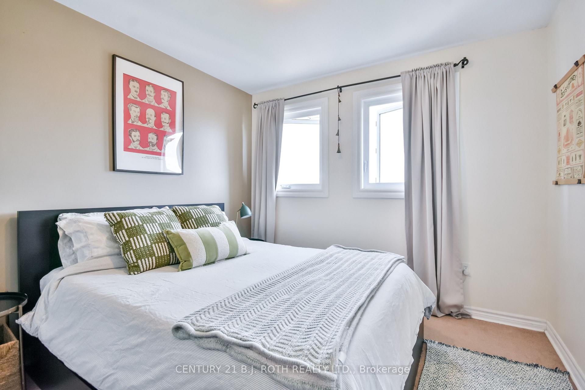Photo 18 of 1863 Swan Street, Innisfil, Alcona — HOMEH