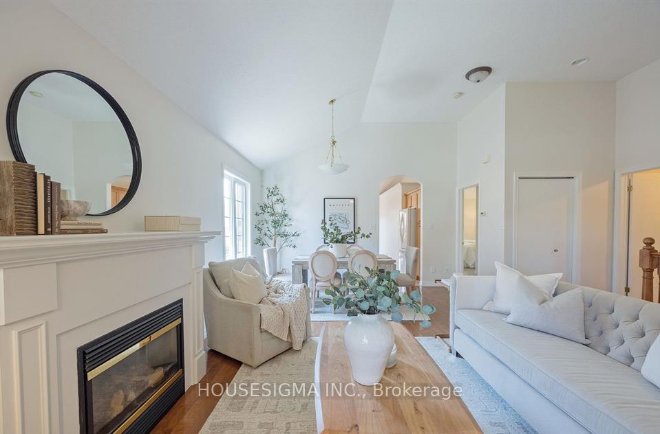 Photo 9 of 925 Silversmith Street, London, North M — HOMEH