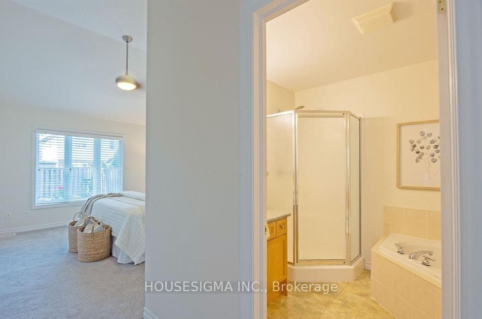 Photo 20 of 925 Silversmith Street, London, North M — HOMEH