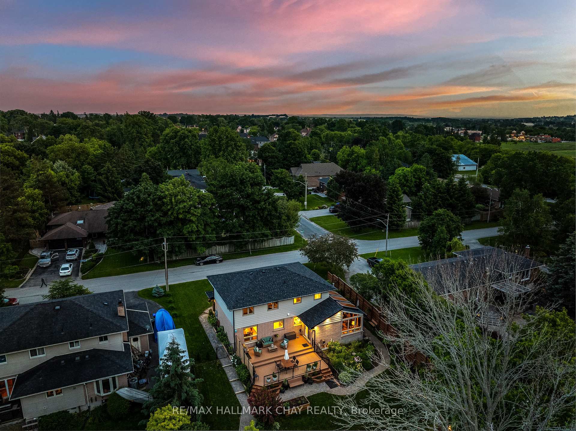 Photo 44 of 4 Garibaldi Street, Innisfil, Cookstown — HOMEH