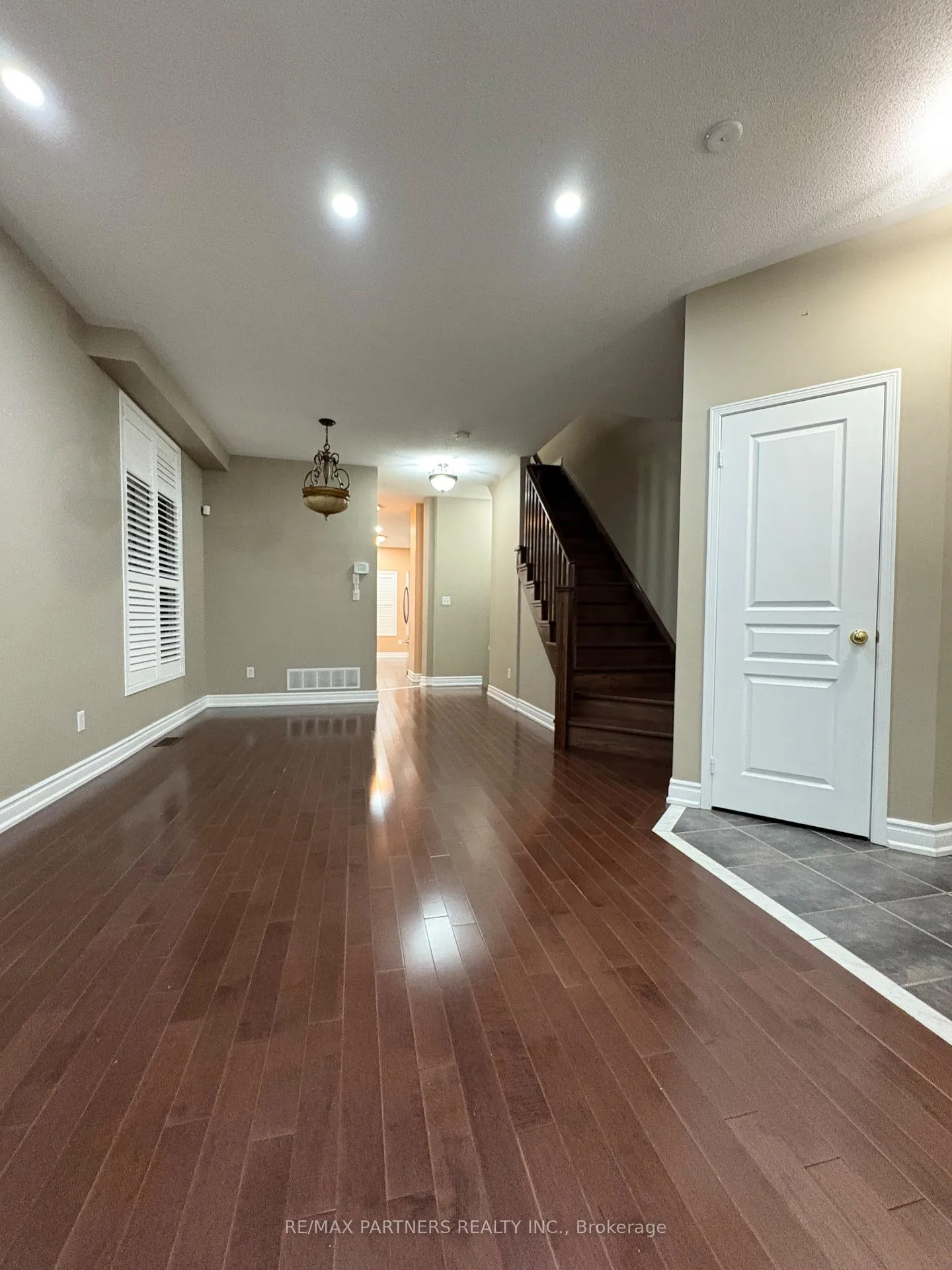 Photo 1 of 109 Rainbow Valley Crescent, Markham, Greensborough — HOMEH