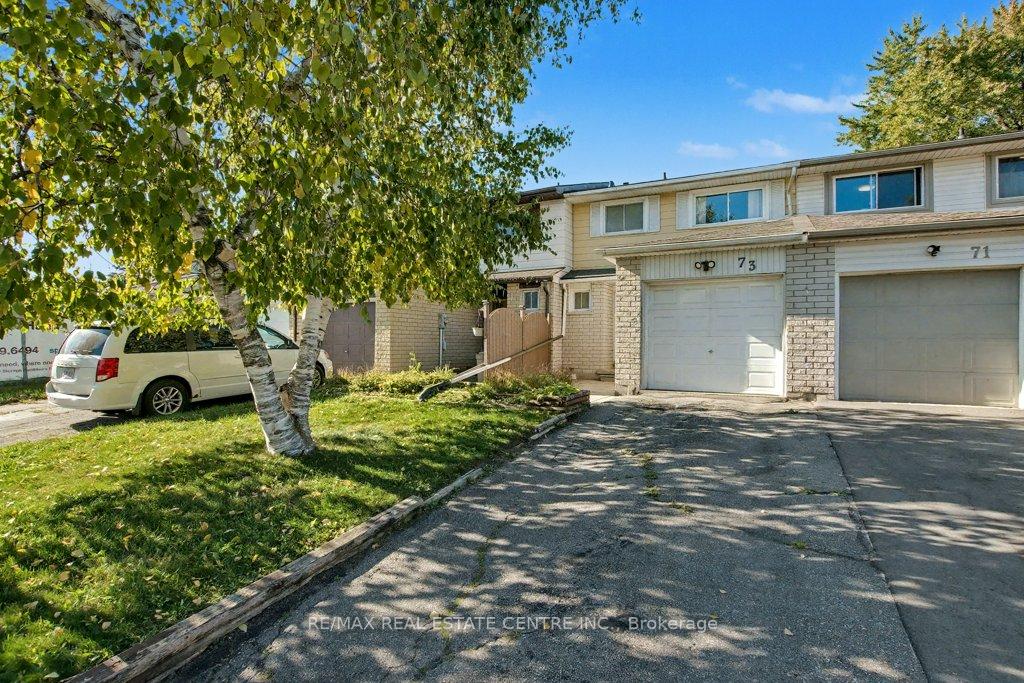 Photo 3 of 73 Obermeyer Drive, Kitchener — HOMEH