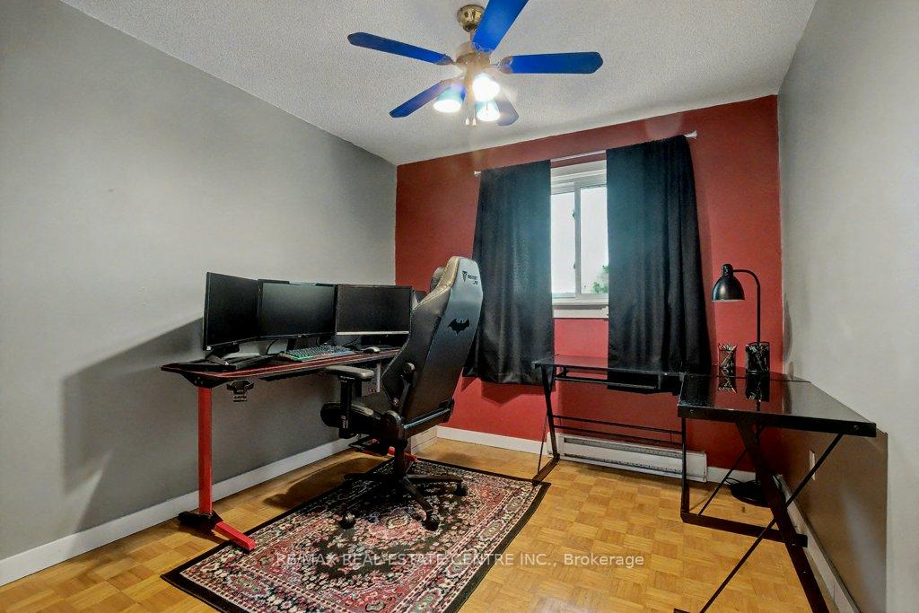 Photo 14 of 73 Obermeyer Drive, Kitchener — HOMEH