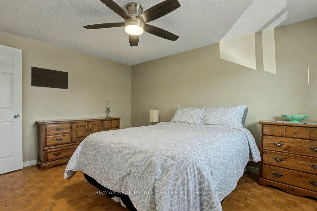 Photo 20 of 73 Obermeyer Drive, Kitchener — HOMEH