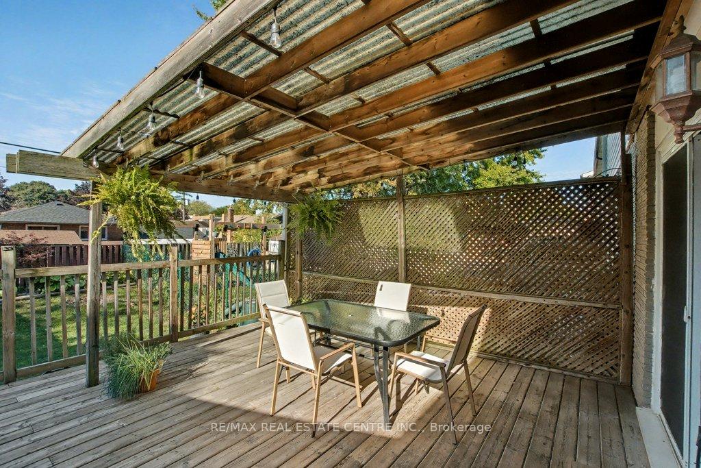 Photo 30 of 73 Obermeyer Drive, Kitchener — HOMEH