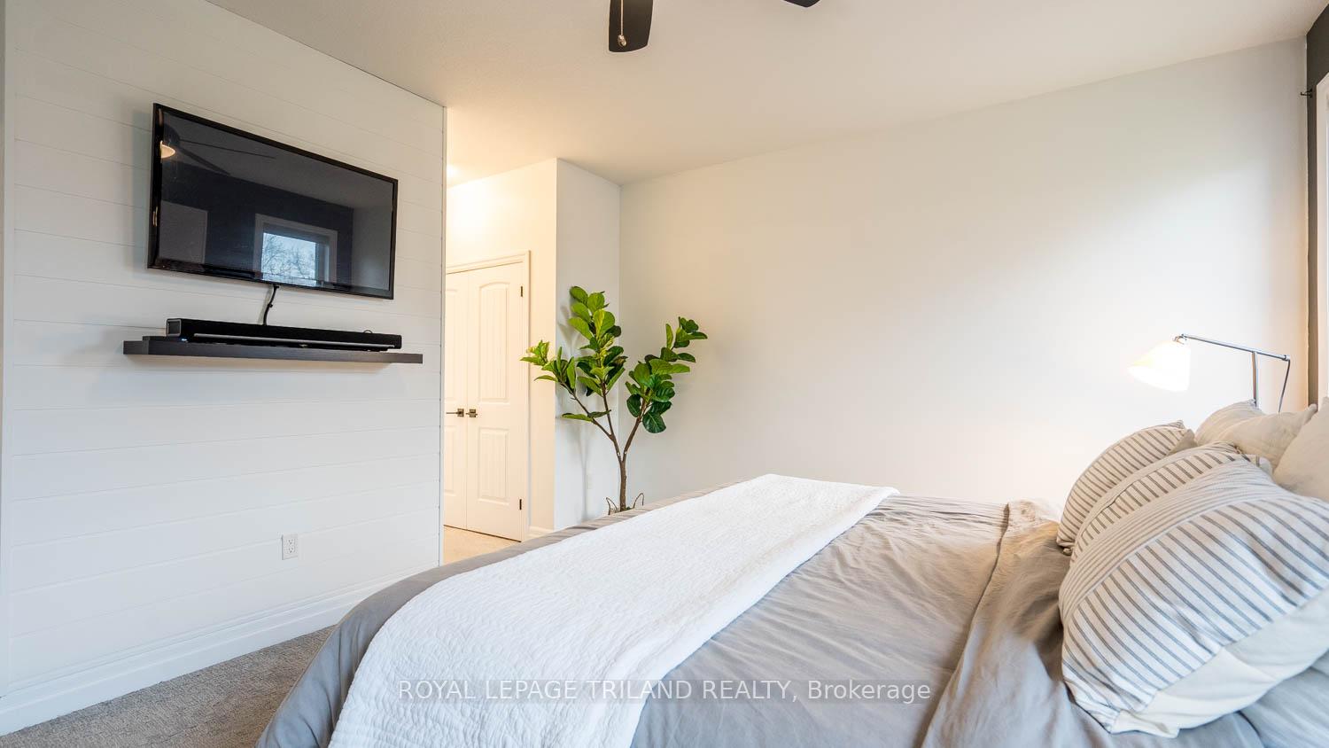 Photo 15 of 24 Hardy Court, Lucan Biddulph, Lucan — HOMEH