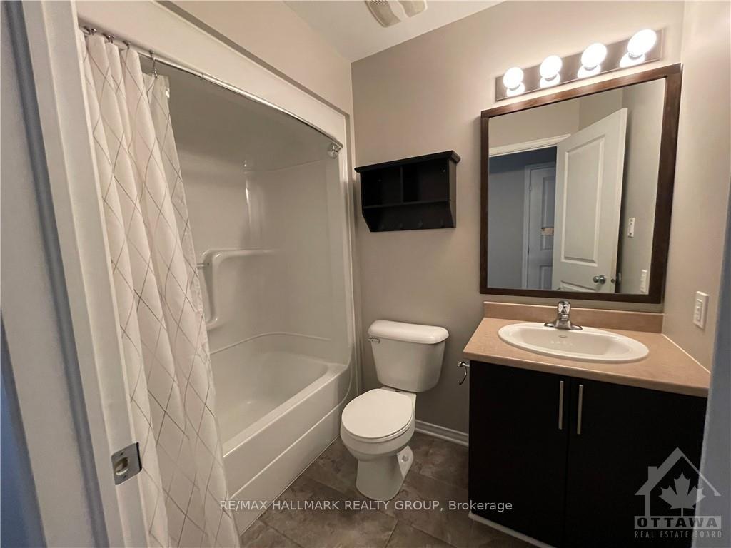 Photo 15 of 303 Tabaret Street, Ottawa, Kanata - Emerald Meadows/Trailwest — HOMEH