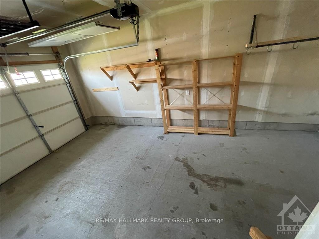 Photo 23 of 303 Tabaret Street, Ottawa, Kanata - Emerald Meadows/Trailwest — HOMEH
