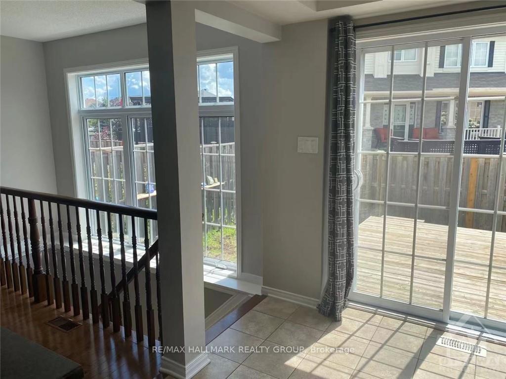 Photo 25 of 303 Tabaret Street, Ottawa, Kanata - Emerald Meadows/Trailwest — HOMEH