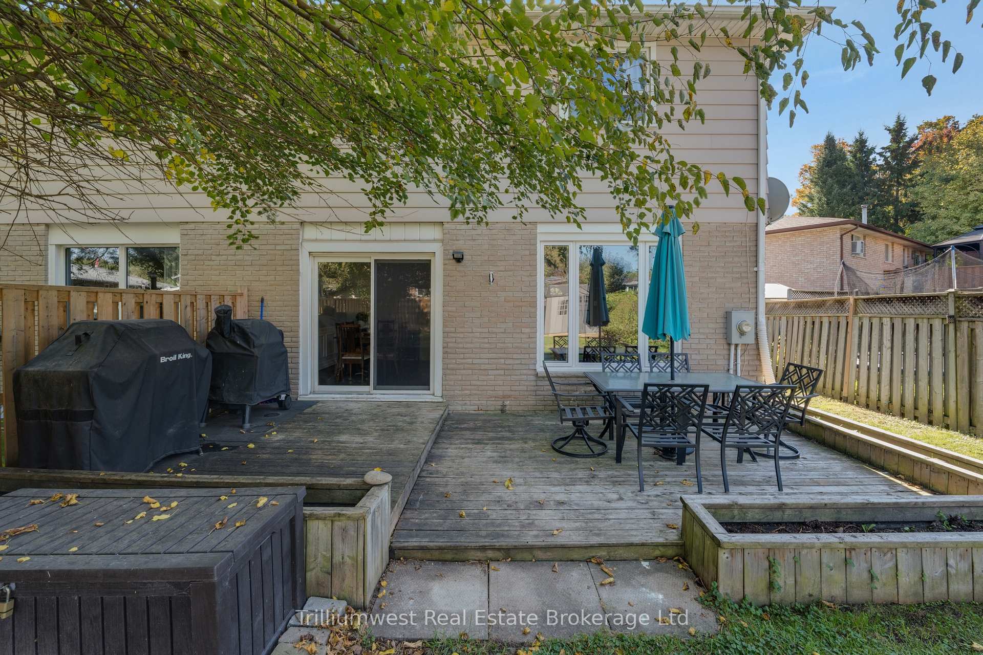 Photo 30 of 130 Dalegrove Drive, Kitchener — HOMEH