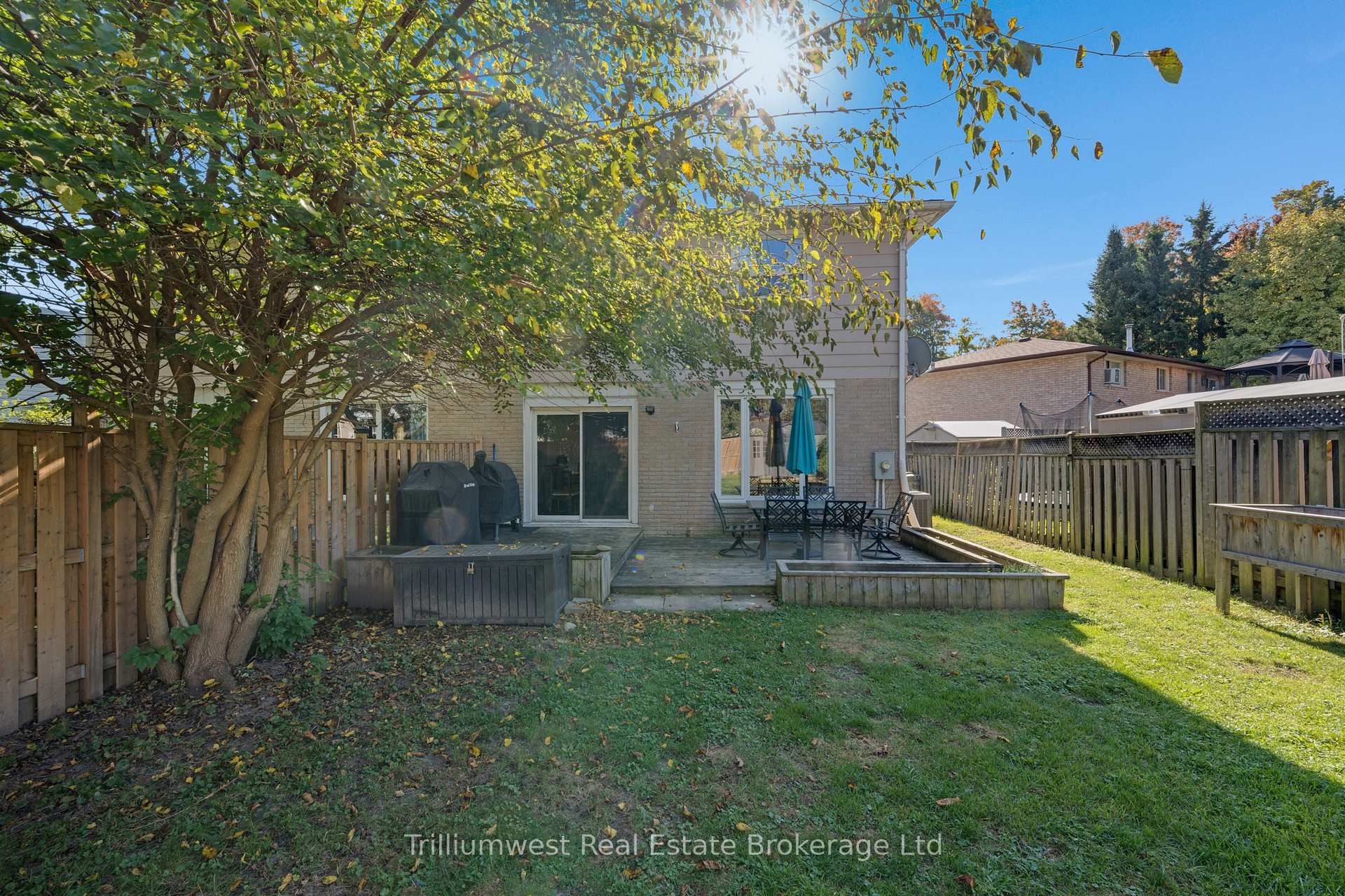 Photo 34 of 130 Dalegrove Drive, Kitchener — HOMEH