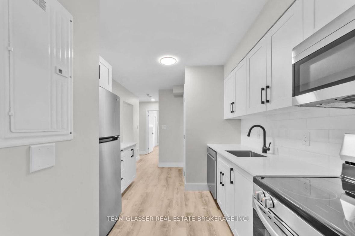 Photo 1 of Unit Unit 3A, 400 Scenic Drive, London, South J — HOMEH