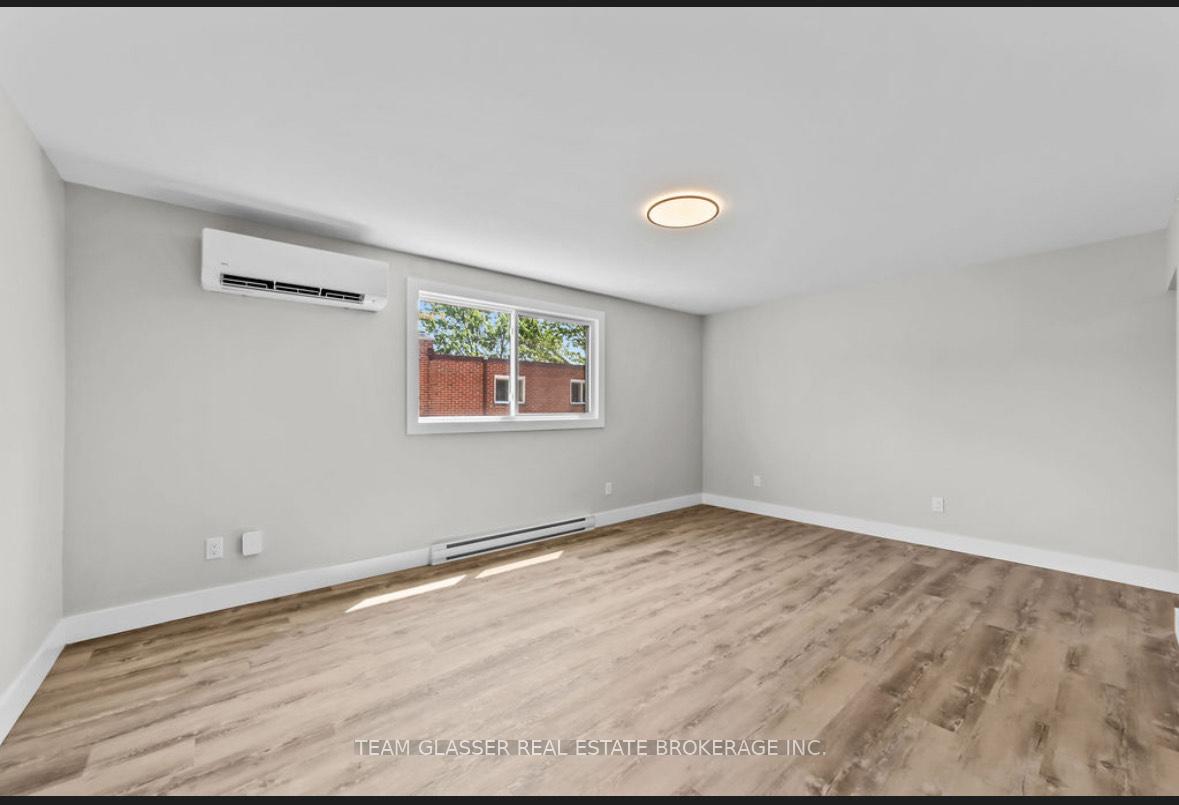 Photo 4 of Unit Unit 3A, 400 Scenic Drive, London, South J — HOMEH