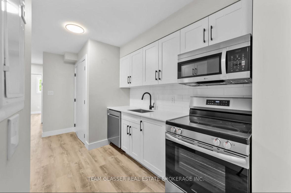 Photo 6 of Unit Unit 3A, 400 Scenic Drive, London, South J — HOMEH