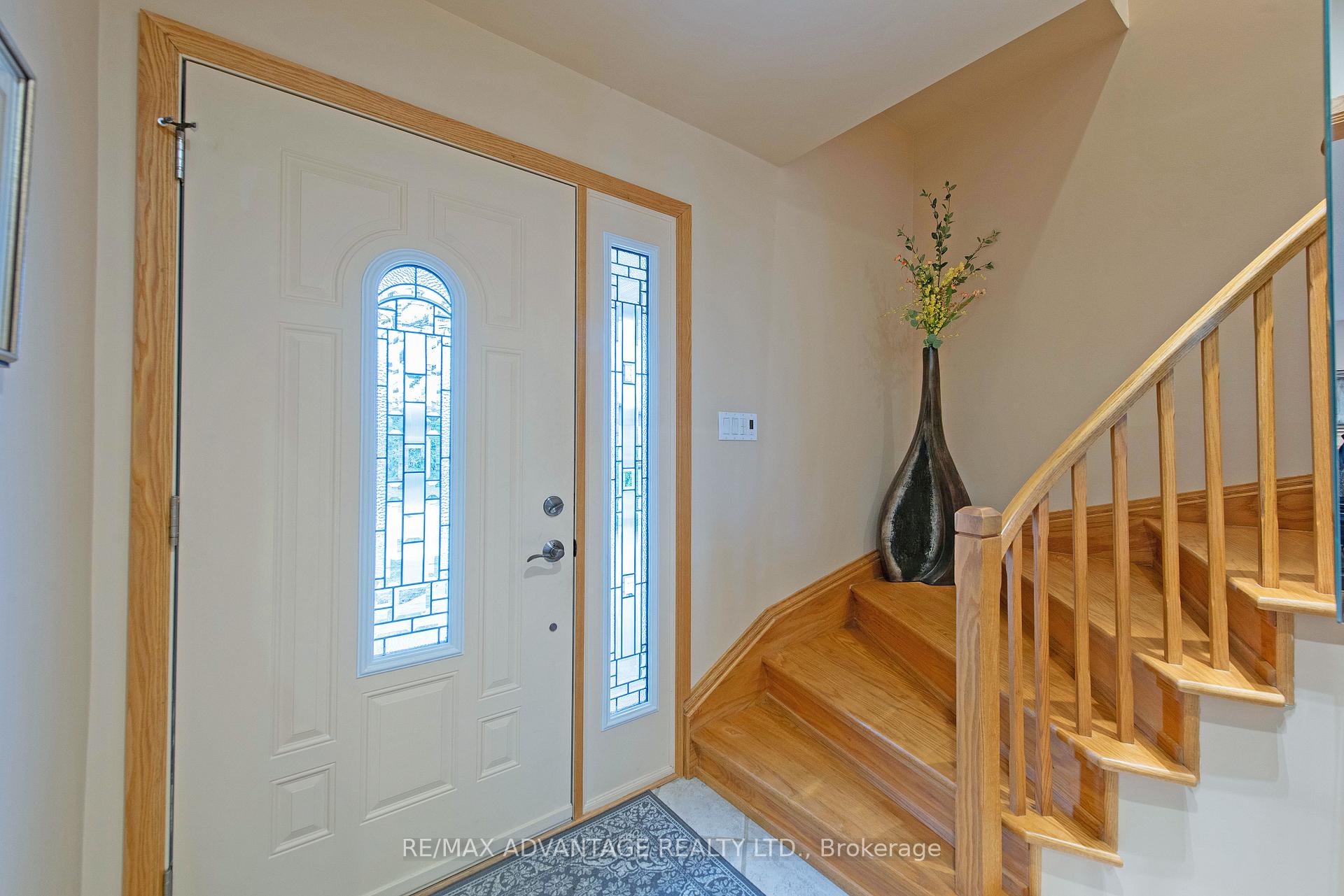 Photo 5 of 127 Kleinfeldt Avenue, Lucan Biddulph, Lucan — HOMEH