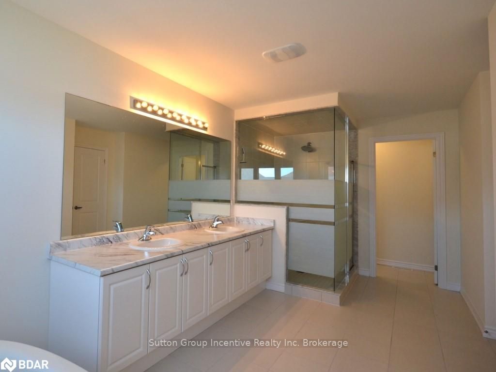 Photo 10 of 1001 Wickham Road, Innisfil, Rural Innisfil — HOMEH
