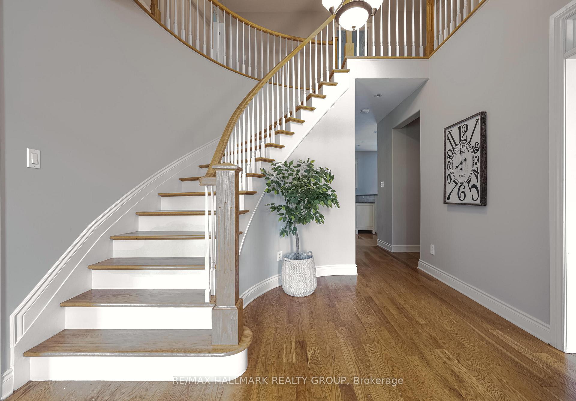 Photo 3 of 1431 Duchess Crescent, Ottawa, Manotick East to Manotick Station — HOMEH