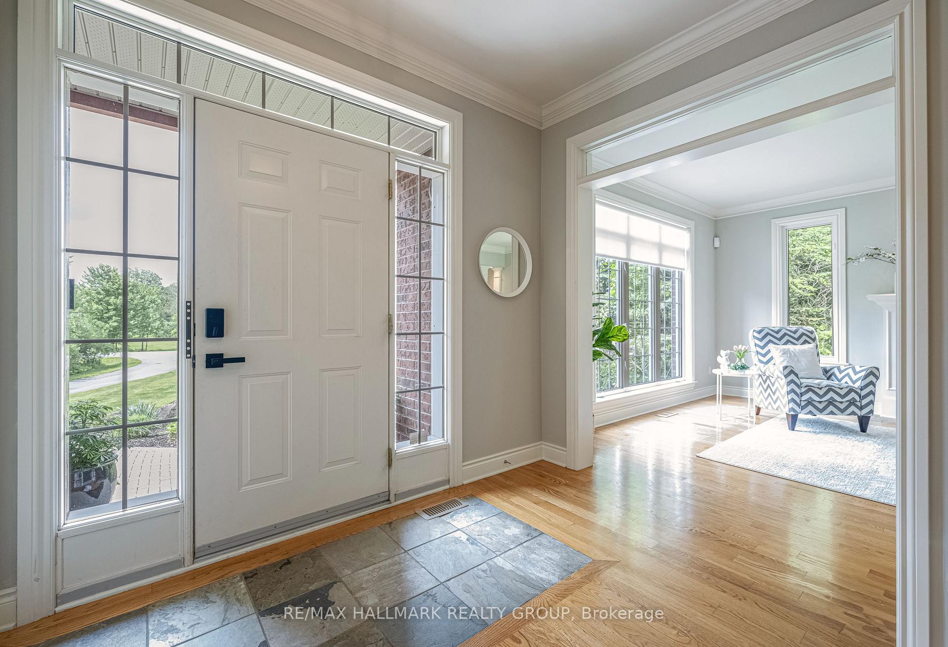 Photo 4 of 1431 Duchess Crescent, Ottawa, Manotick East to Manotick Station — HOMEH