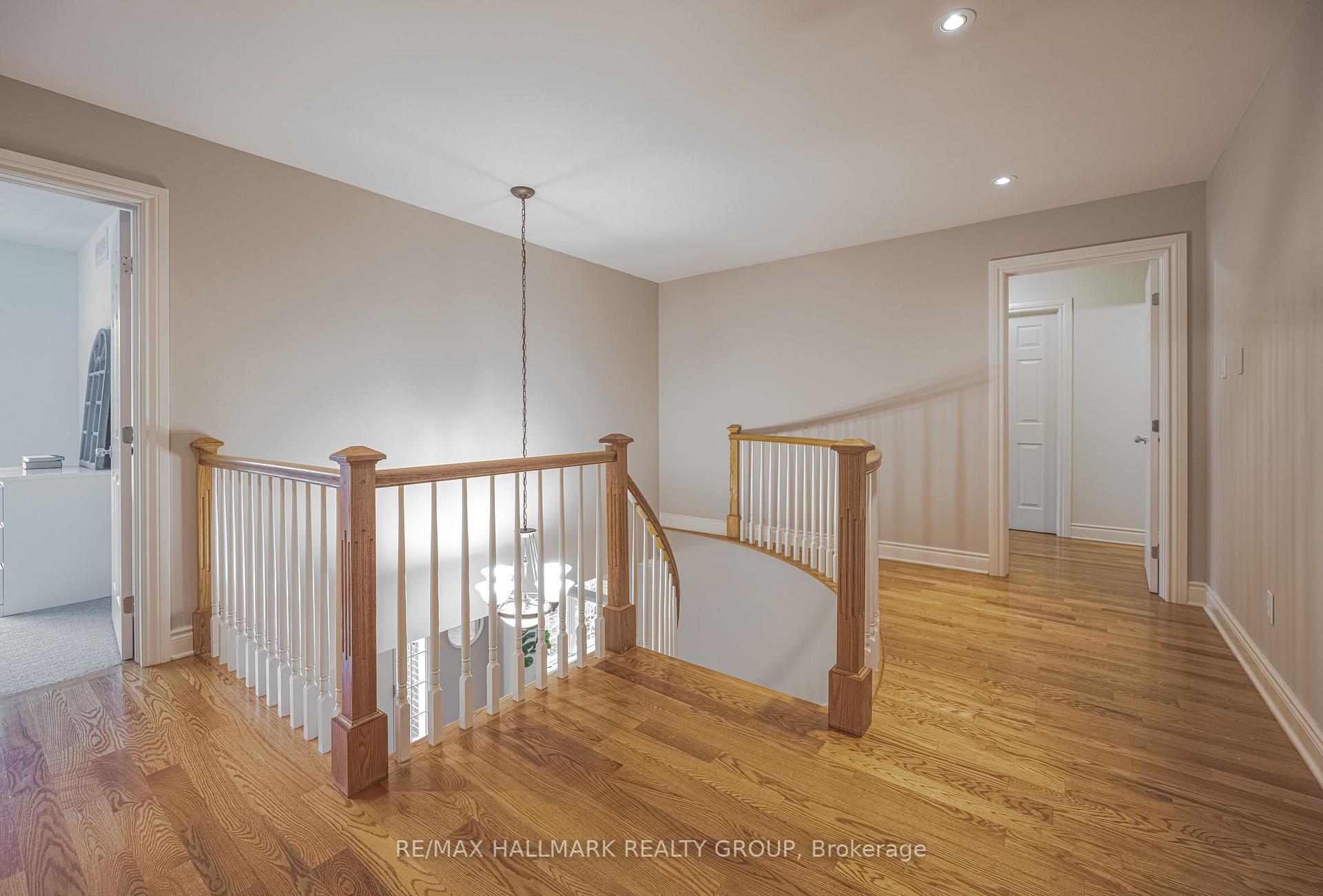 Photo 20 of 1431 Duchess Crescent, Ottawa, Manotick East to Manotick Station — HOMEH