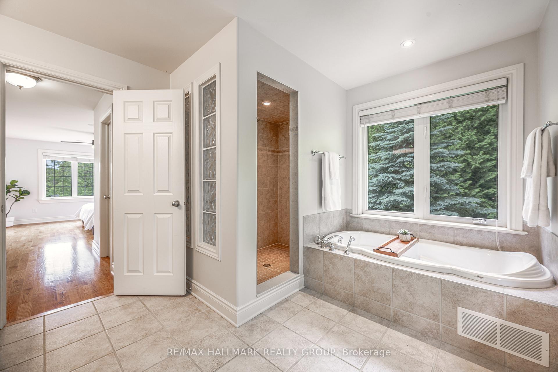 Photo 25 of 1431 Duchess Crescent, Ottawa, Manotick East to Manotick Station — HOMEH