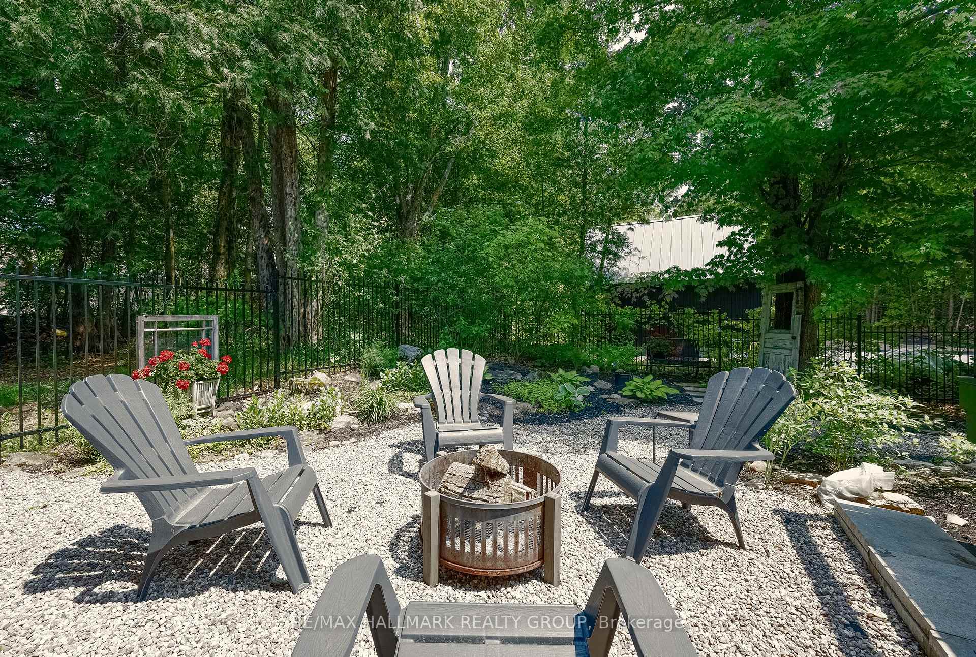 Photo 34 of 1431 Duchess Crescent, Ottawa, Manotick East to Manotick Station — HOMEH