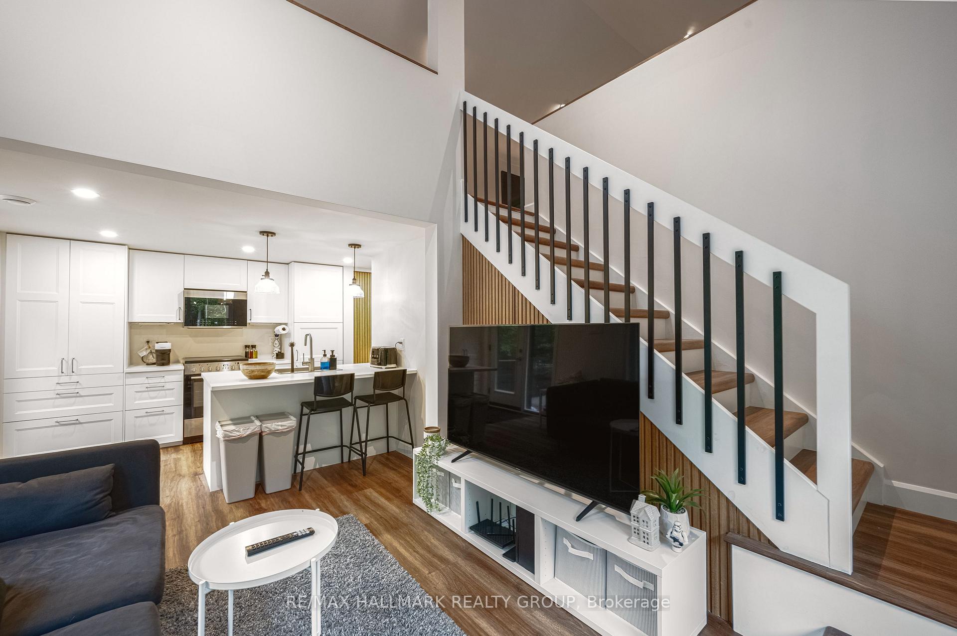 Photo 39 of 1431 Duchess Crescent, Ottawa, Manotick East to Manotick Station — HOMEH