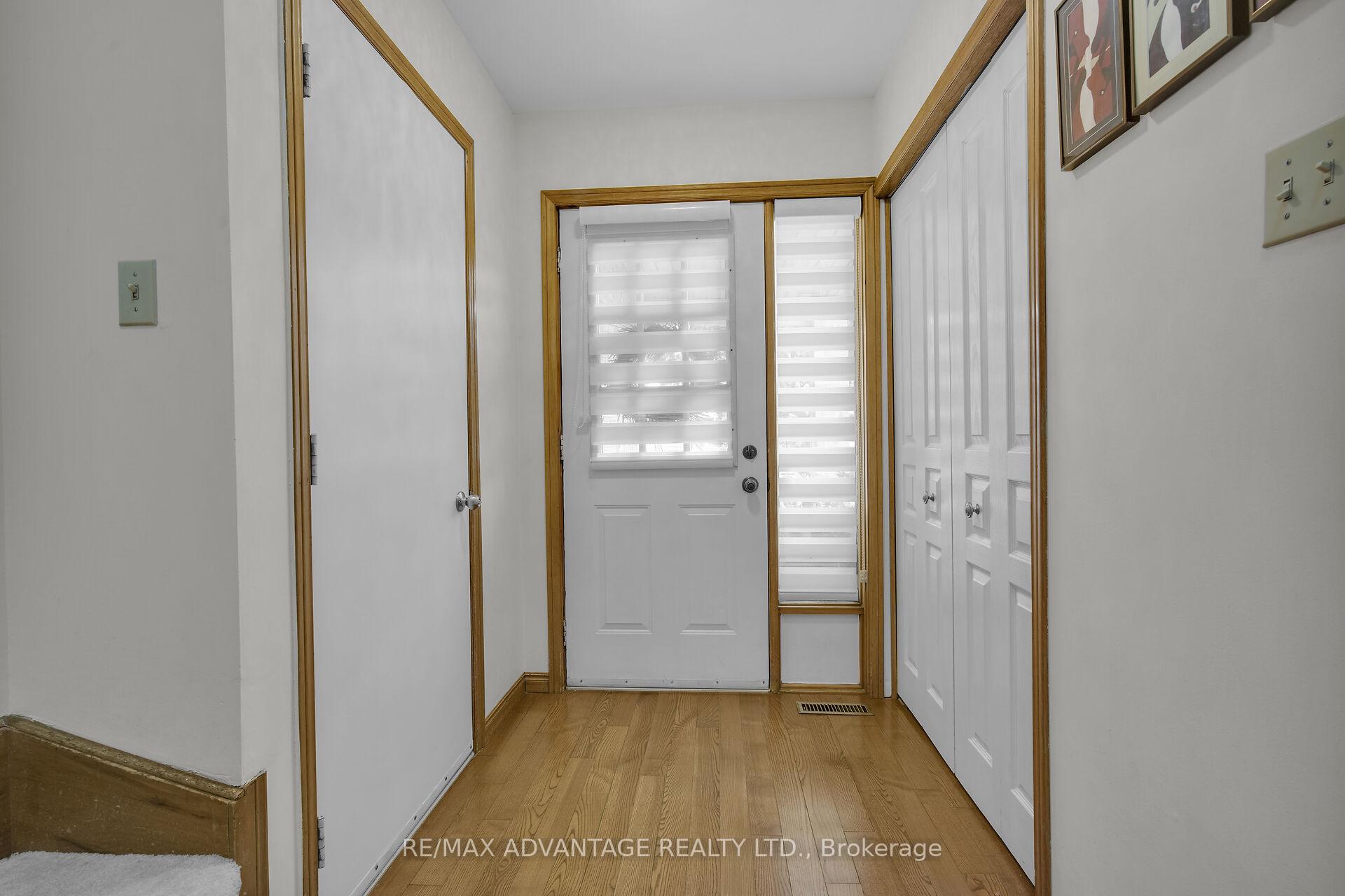 Photo 4 of 243 Conway Drive, London, South X — HOMEH