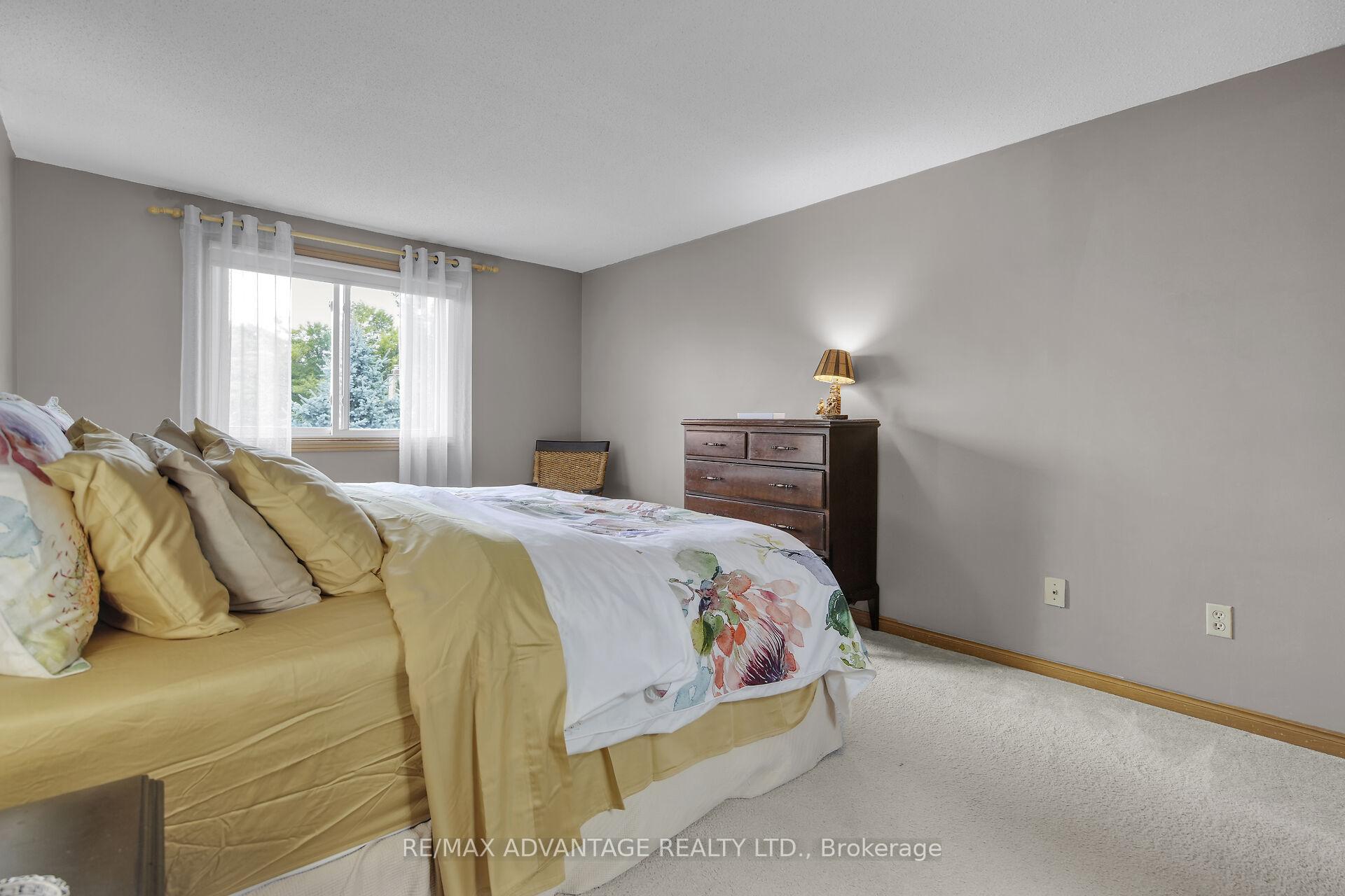Photo 24 of 243 Conway Drive, London, South X — HOMEH