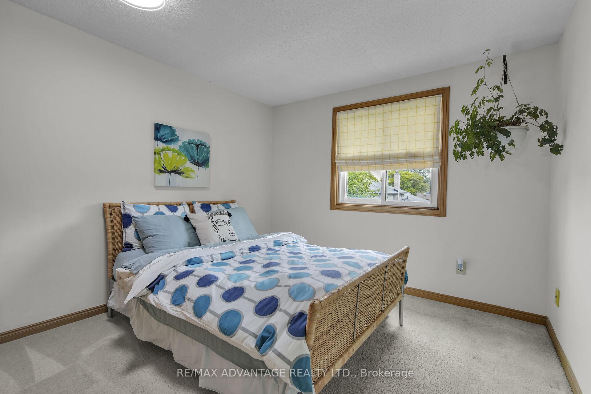 Photo 32 of 243 Conway Drive, London, South X — HOMEH