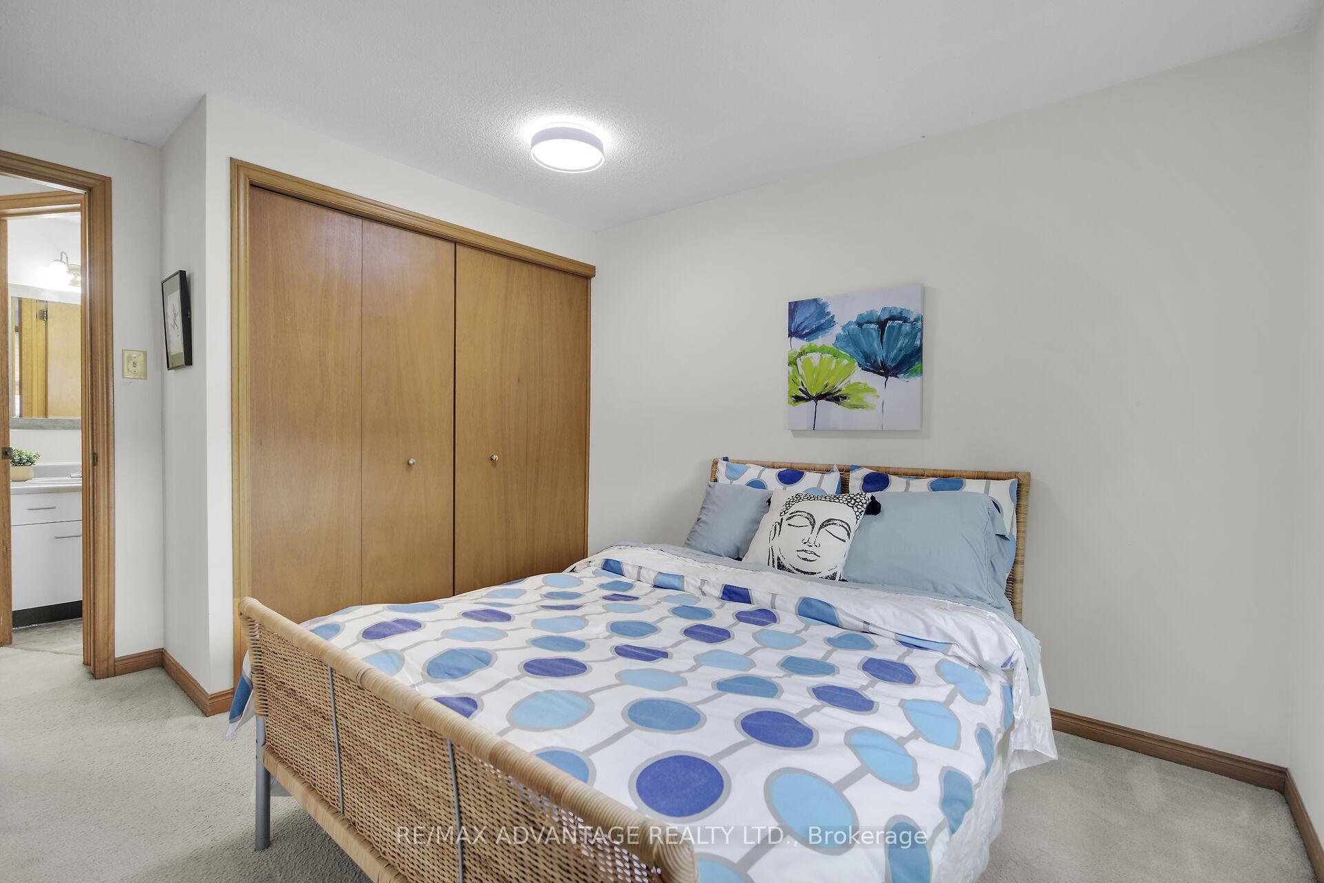 Photo 33 of 243 Conway Drive, London, South X — HOMEH