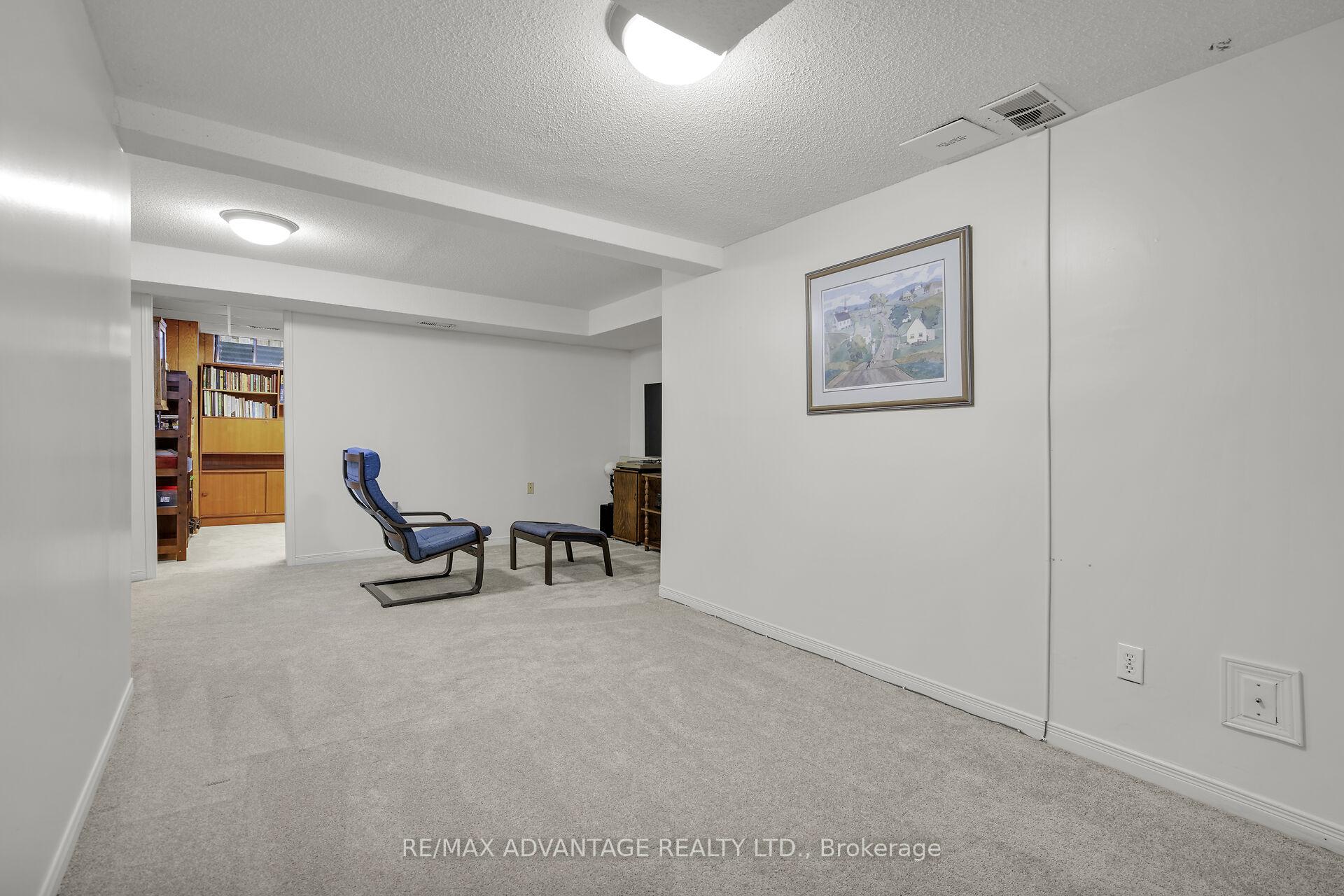 Photo 38 of 243 Conway Drive, London, South X — HOMEH